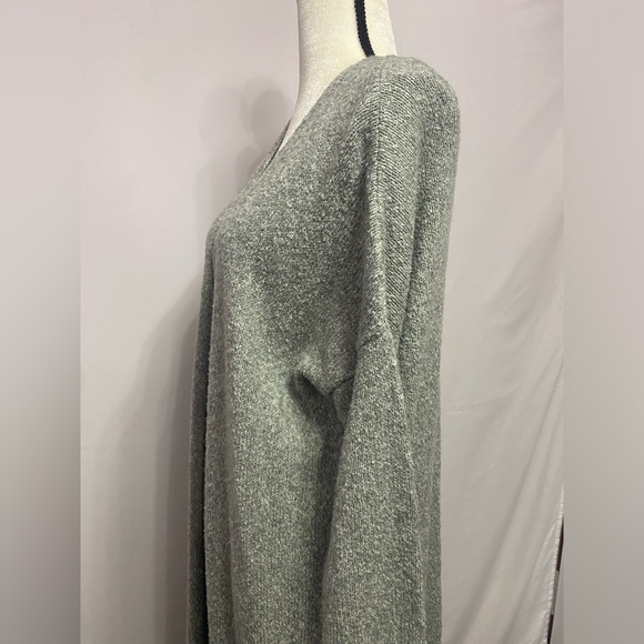 Urban Outfitters Gray Long Cardigan Open Front Sweater Size M #1398 - Picture 2 of 14